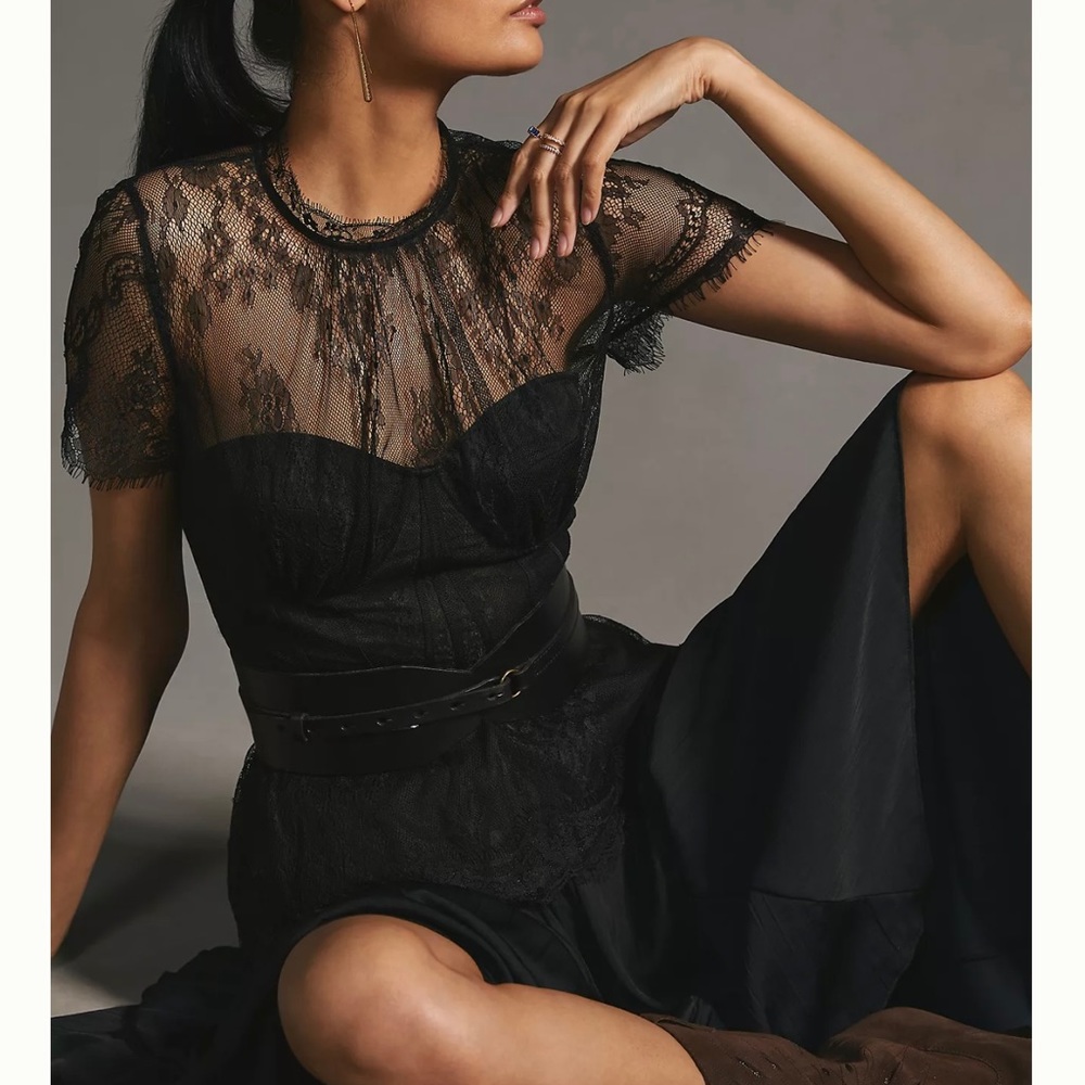 LIKE NEW - Anthropologie lace bustier shirt!